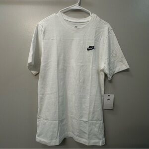 Nike Men's Classic White Tee